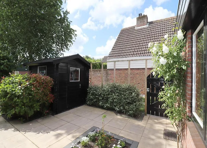 بيت للعطل In By Forest & *